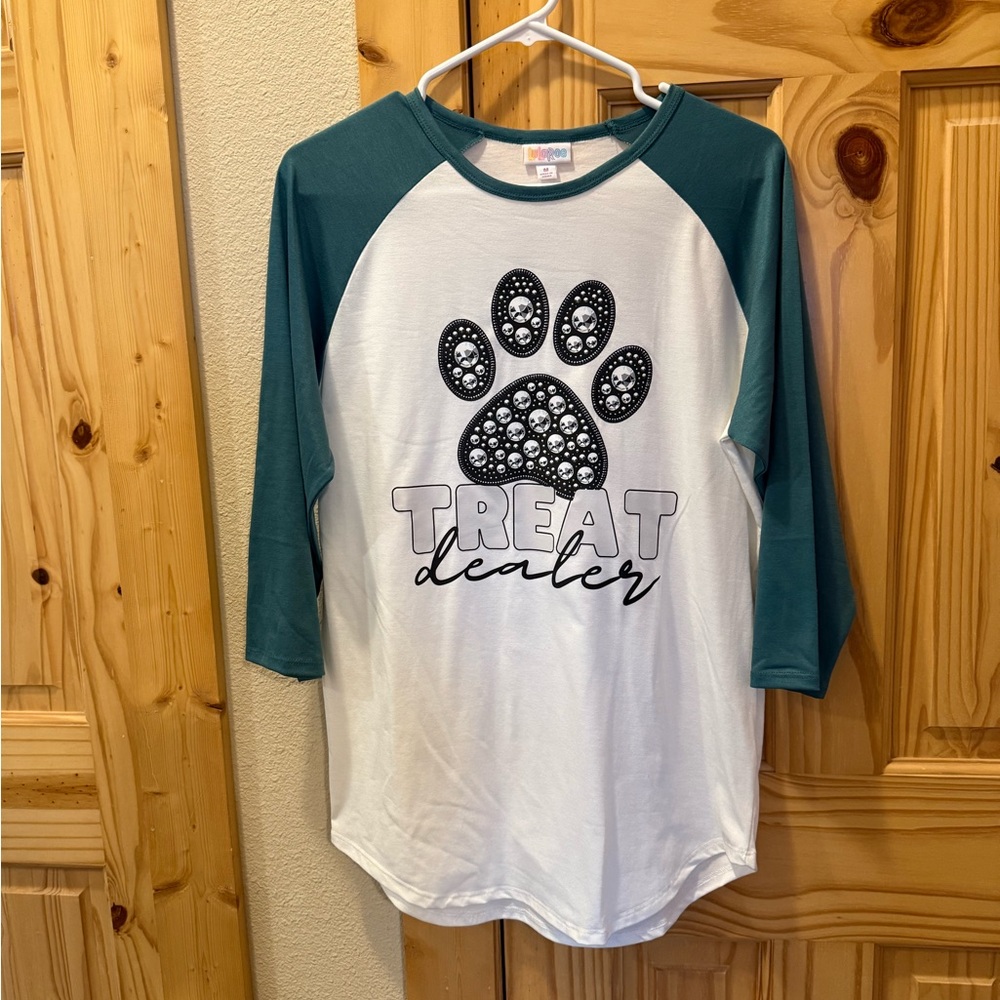 Green and White Randy Tee with Paw Design